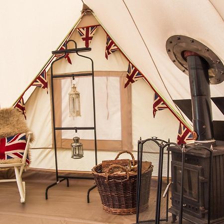 Camp Kátur Glamping Hotel Carthorpe Exterior foto